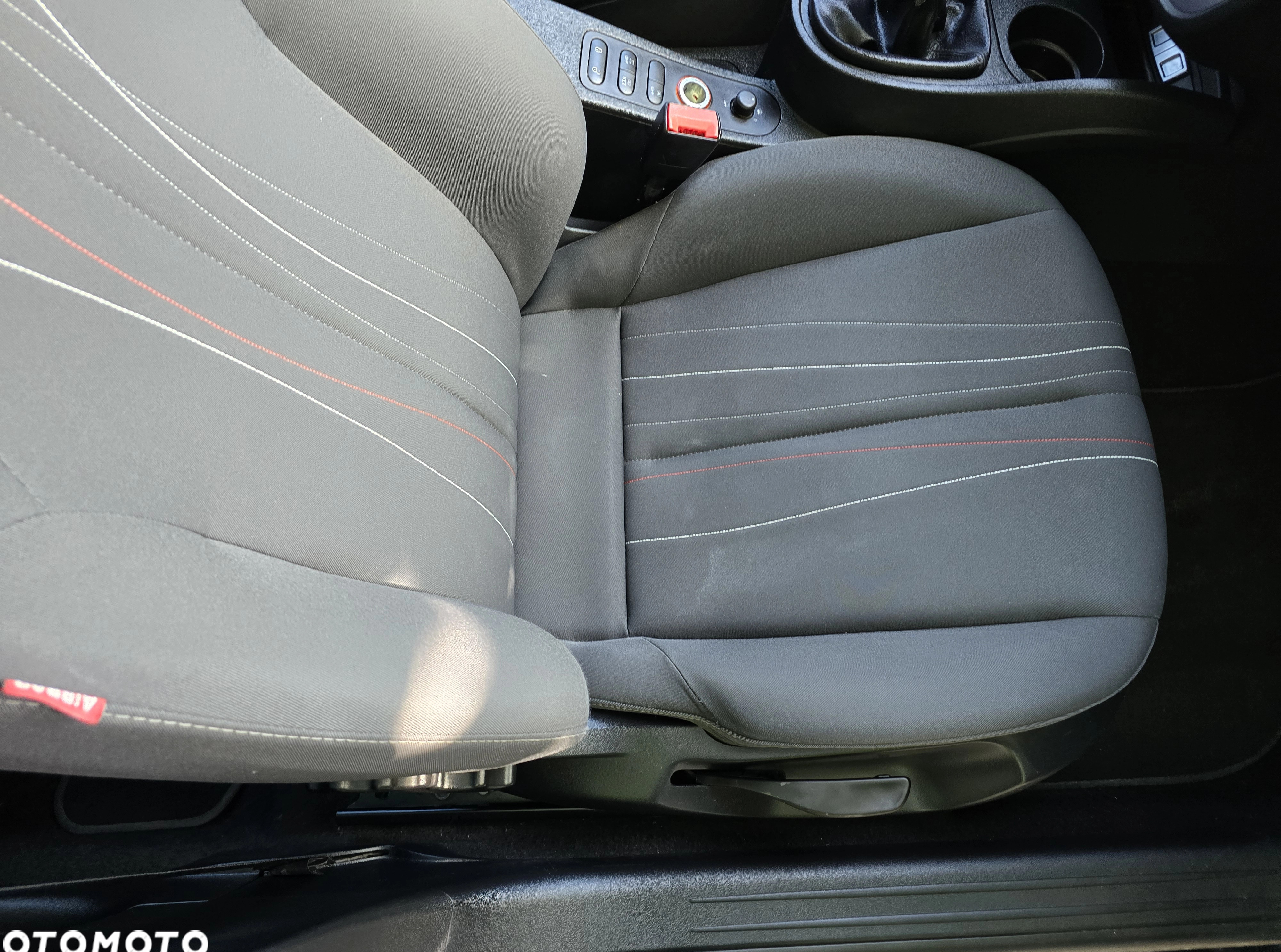 Seat Leon cena 22900 przebieg: 187000, rok produkcji 2012 z Mrągowo małe 781